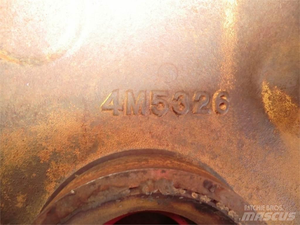 CAT D333 Motorok