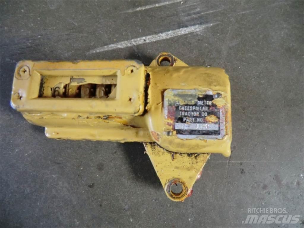 CAT D333 Motorok