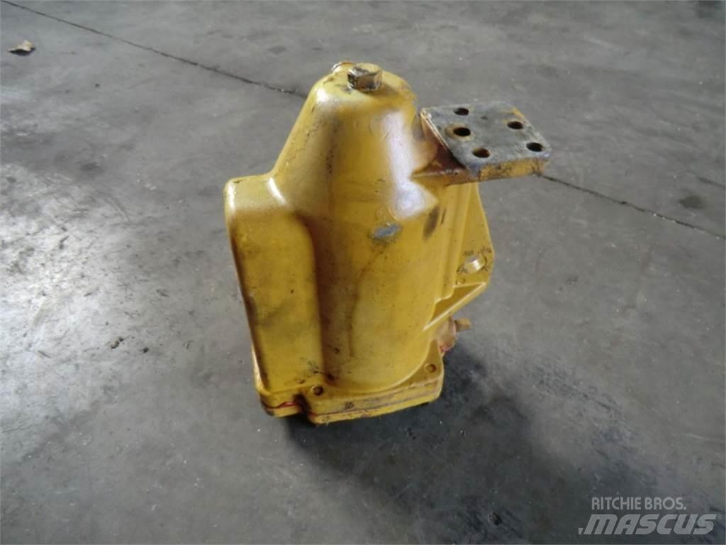 CAT D333 Motorok