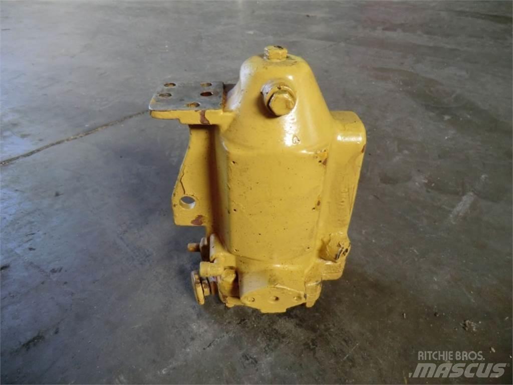 CAT D333 Motorok