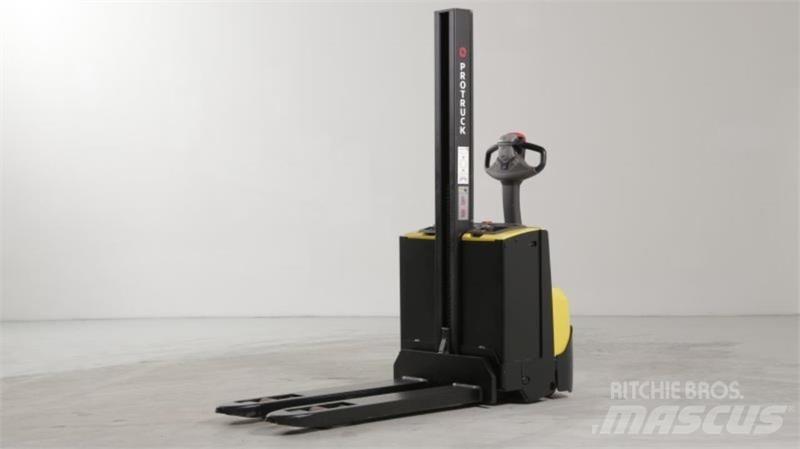 BT SWE080L Elektromos gyalogkíséretű targoncák