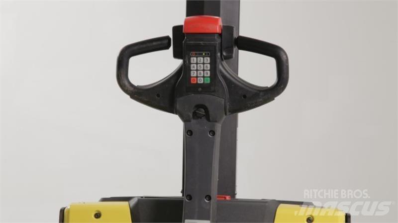 BT SWE080L Elektromos gyalogkíséretű targoncák