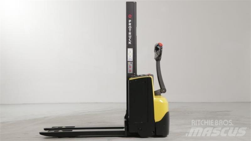 BT SWE080L Elektromos gyalogkíséretű targoncák