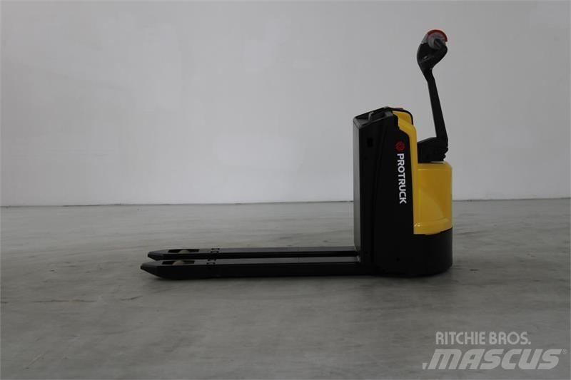 Hyster P1.6 Alacsony emelőkocsi