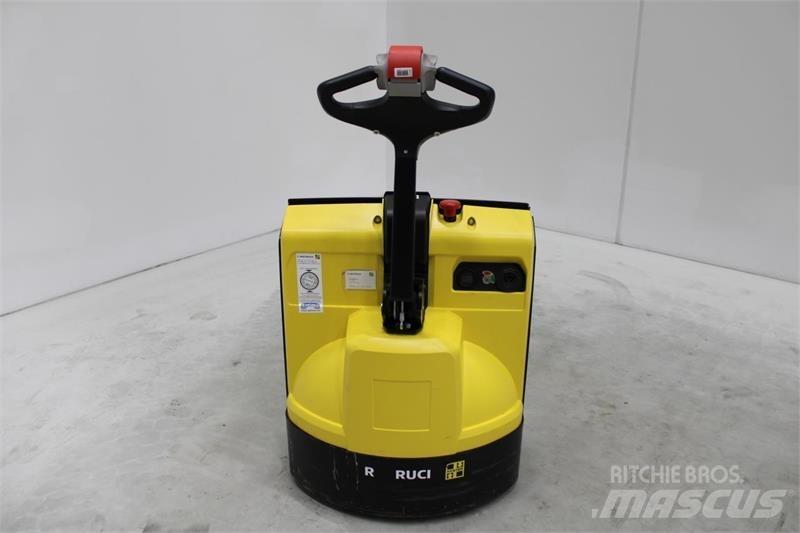 Hyster P1.6 Alacsony emelőkocsi