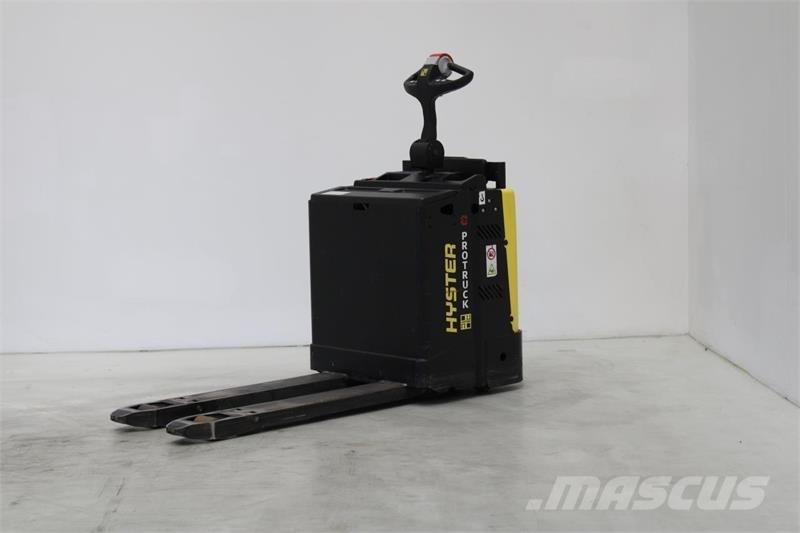 Hyster P2.0S Vezetőállásos alacsony emelőkocsi