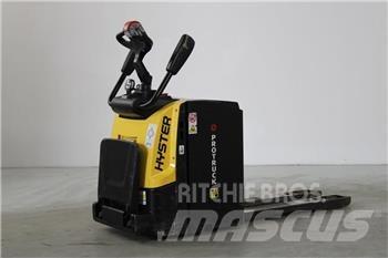 Hyster P2.0S Vezetőállásos alacsony emelőkocsi