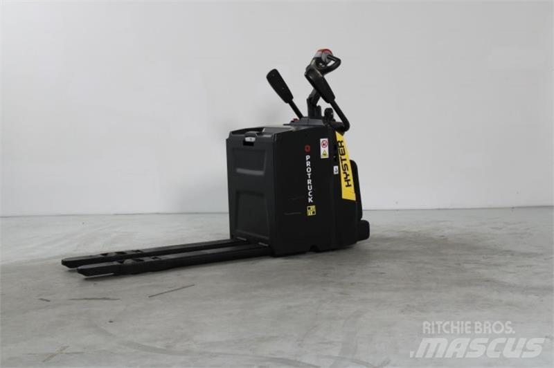 Hyster P2.0S Vezetőállásos alacsony emelőkocsi