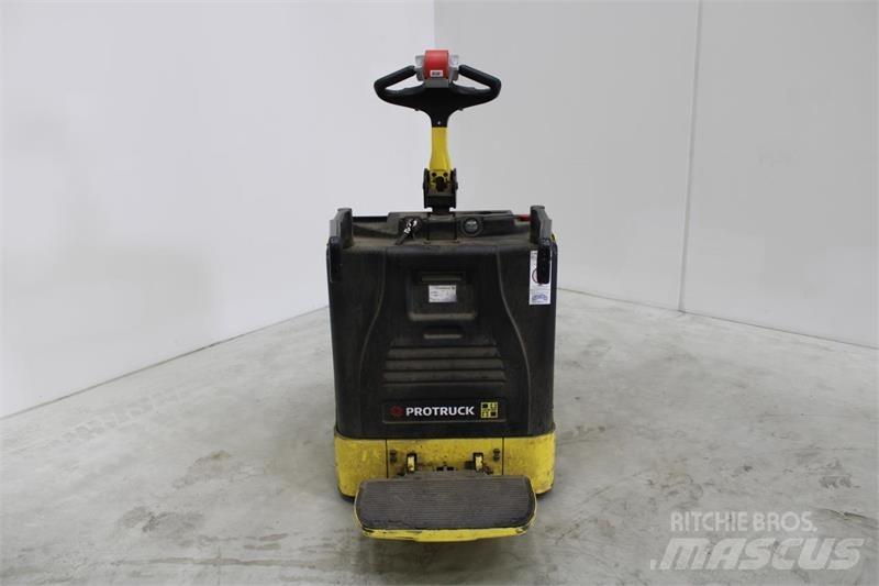 Hyster P2.0S Vezetőállásos alacsony emelőkocsi