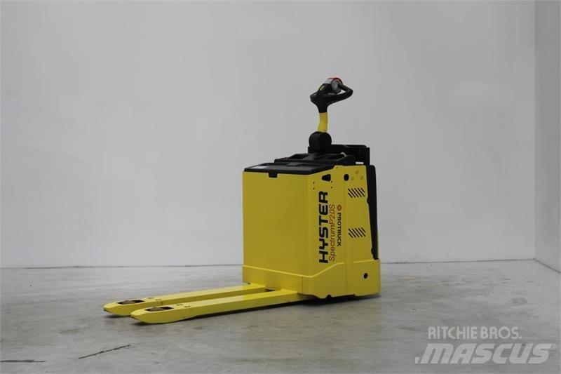 Hyster P2.0S Vezetőállásos alacsony emelőkocsi