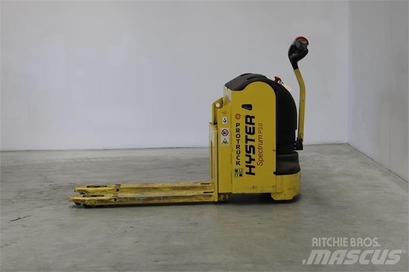 Hyster P3.0 Alacsony emelőkocsi