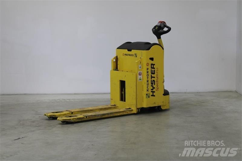 Hyster P3.0 Alacsony emelőkocsi