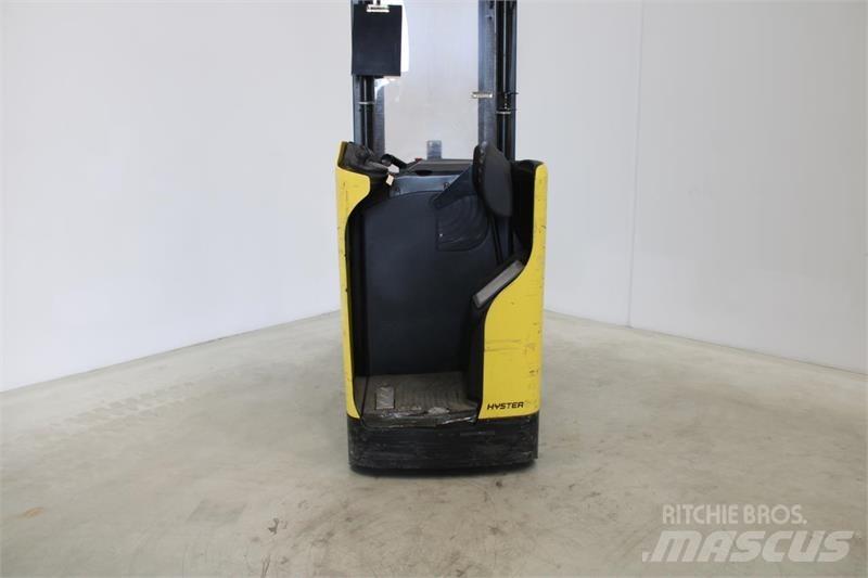 Hyster RS1.6 Elektromos gyalogkíséretű targoncák