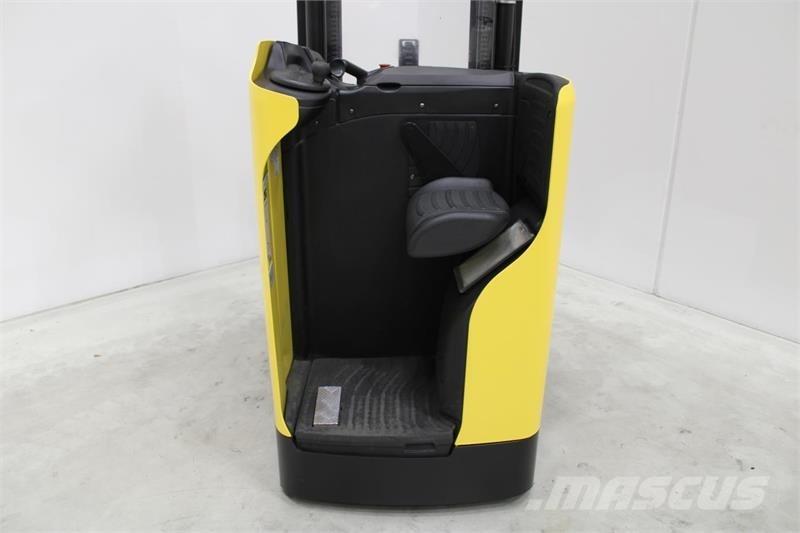 Hyster RS1.6 Elektromos gyalogkíséretű targoncák