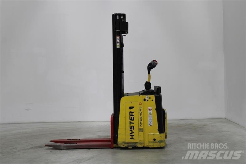 Hyster S1.5S Elektromos gyalogkíséretű targoncák