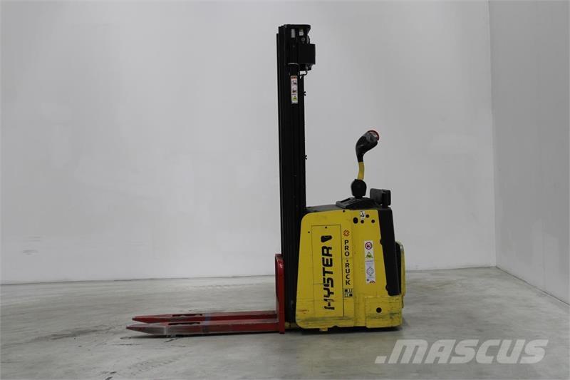 Hyster S1.5S Elektromos gyalogkíséretű targoncák