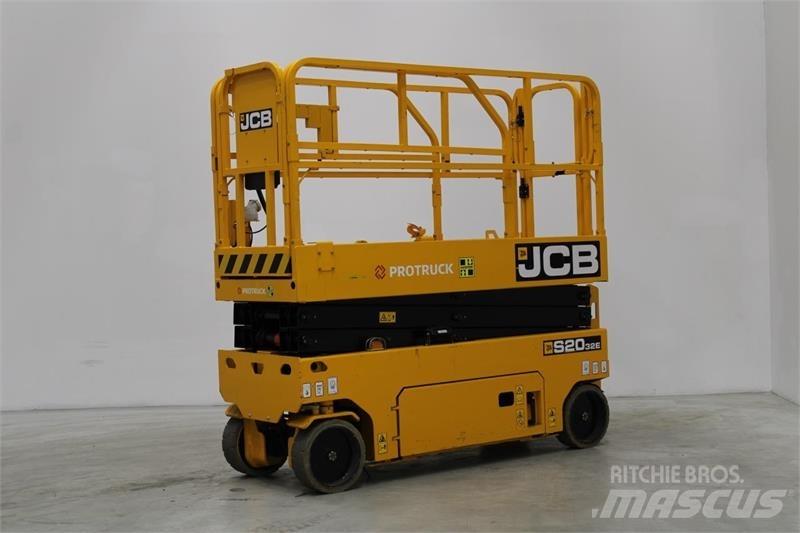 JCB S2032E Ollós emelők