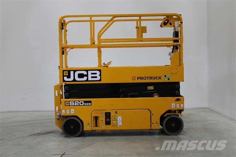 JCB S2032E Ollós emelők