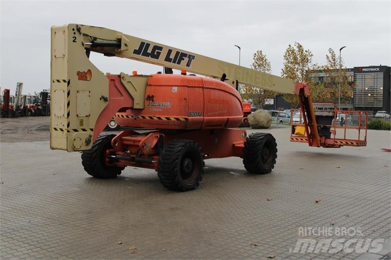 JLG 800AJ Karos emelők