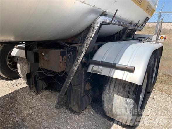 Etnyre STEEL 7,500 Tartályos félpótkocsik