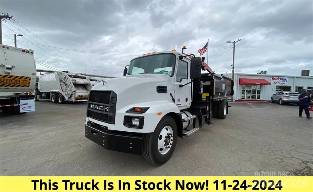 Mack MD6 Markolók