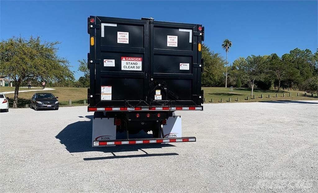 Mack MD7 Markolók