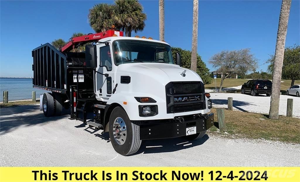 Mack MD7 Markolók