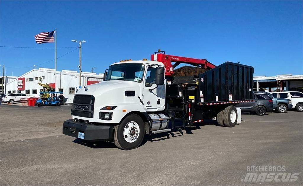 Mack MD7 Markolók