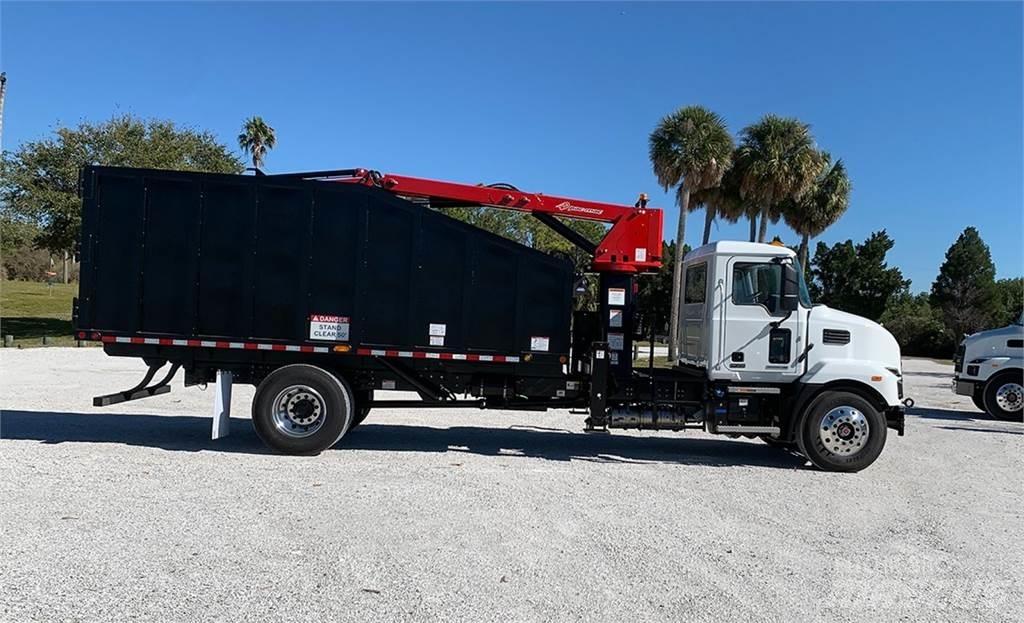 Mack MD7 Markolók