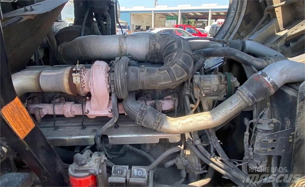 Mack MR688S Hulladék szállítók