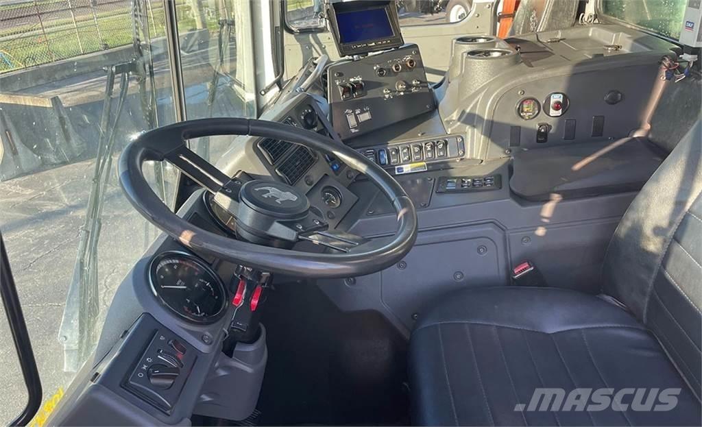 Mack MRU613 Hulladék szállítók