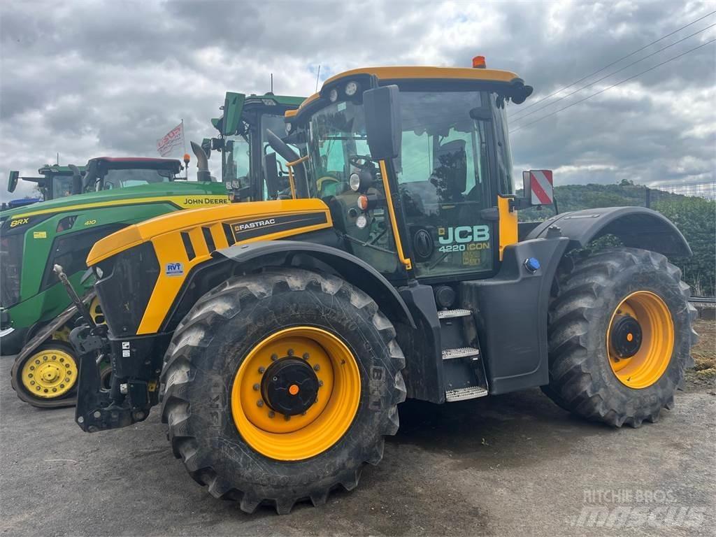 JCB 4220 Egyéb állattenyésztés gépei és tartozékok
