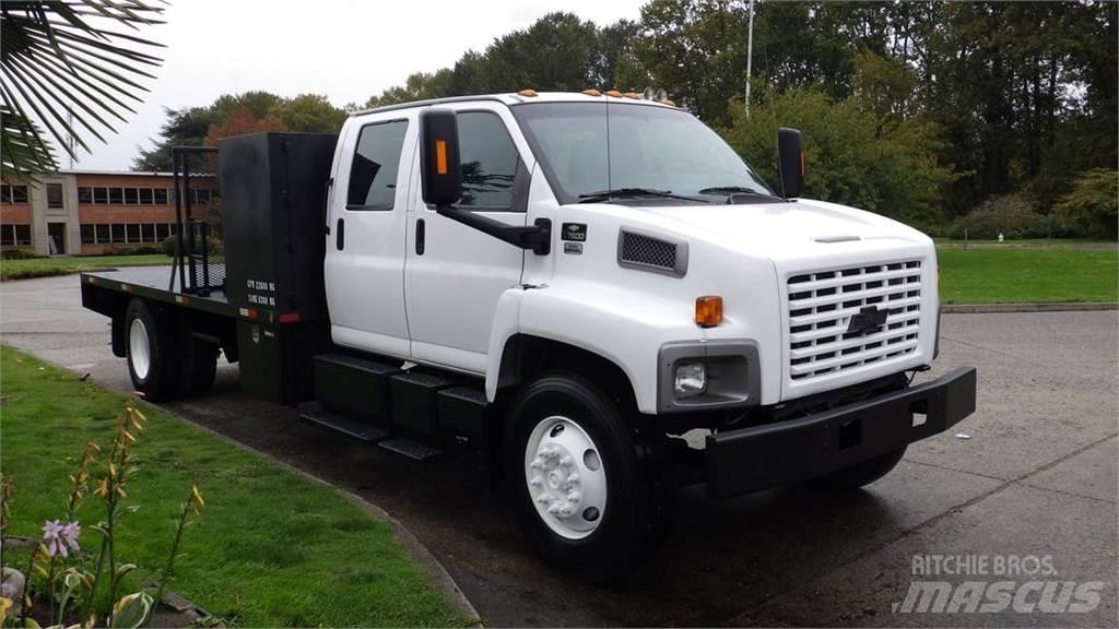 Chevrolet C7500 Platós / Ponyvás teherautók