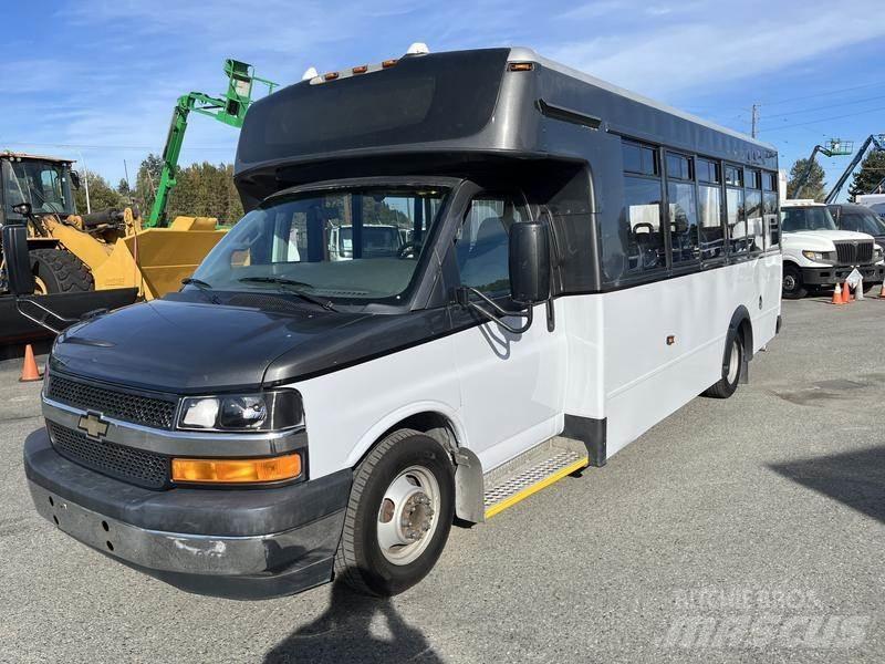 Chevrolet Express Mini buszok