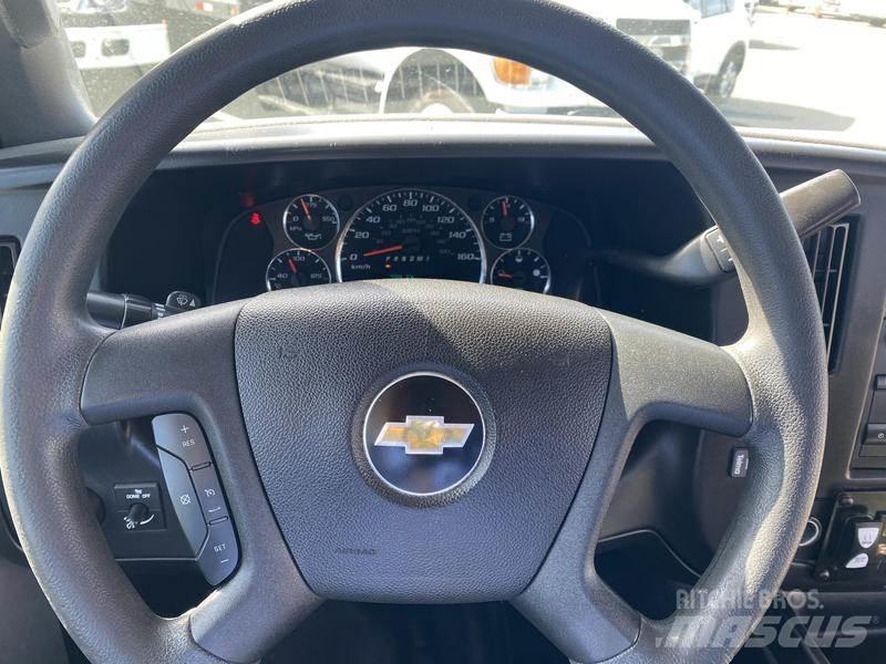 Chevrolet Express Mini buszok