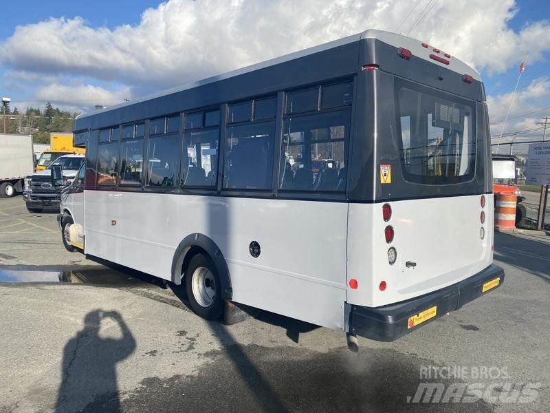 Chevrolet Express Mini buszok