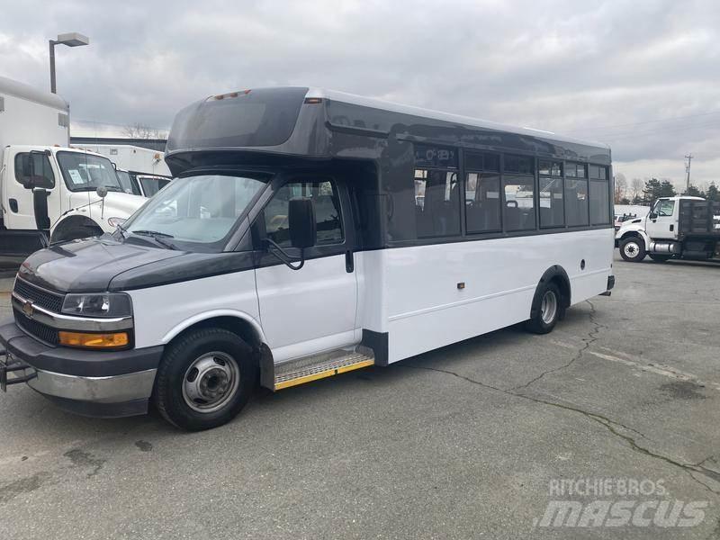 Chevrolet Express Mini buszok
