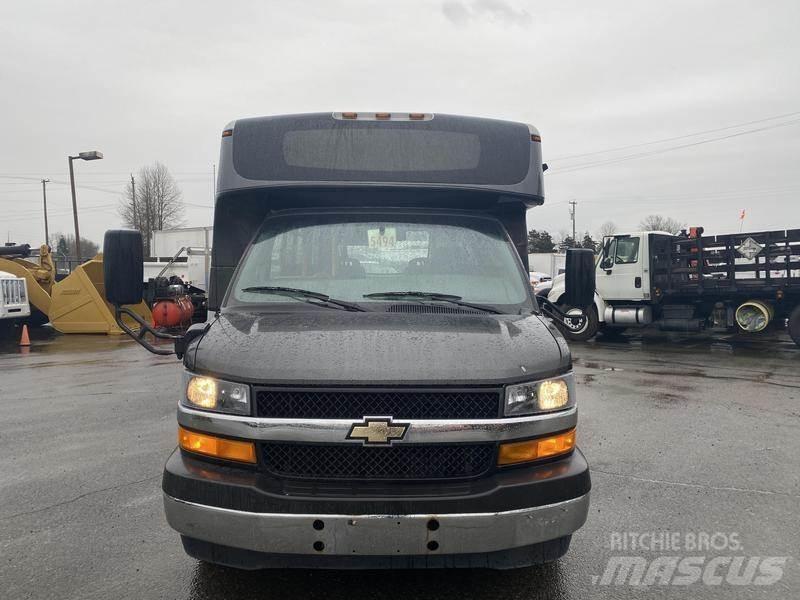 Chevrolet Express Mini buszok