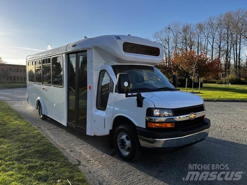 Chevrolet Express Mini buszok