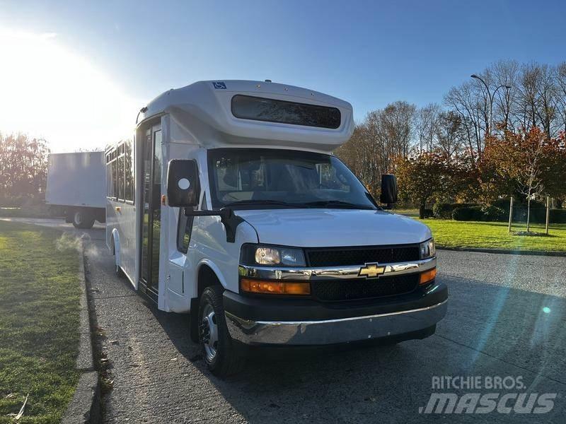 Chevrolet Express Mini buszok