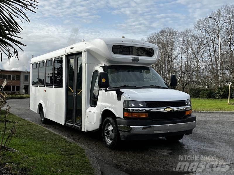 Chevrolet Express Mini buszok