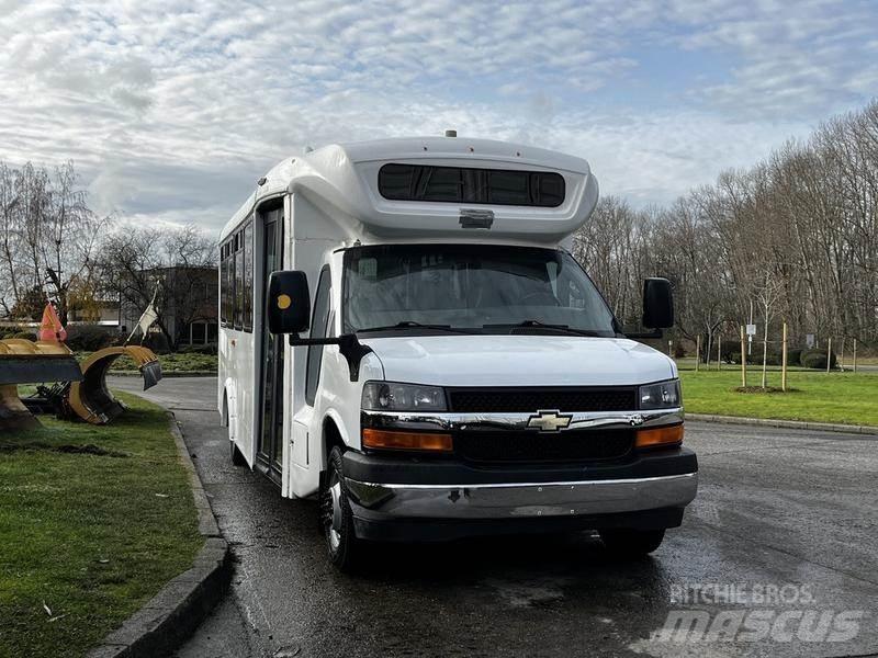 Chevrolet Express Mini buszok