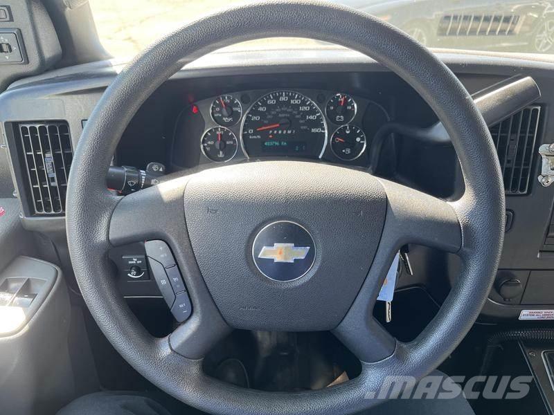 Chevrolet Express Mini buszok