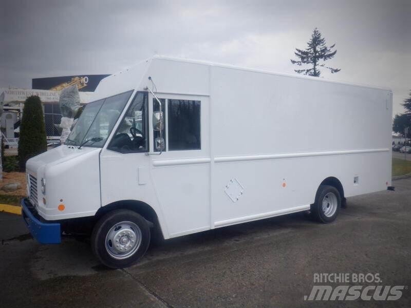 Ford E-450 Transporterek