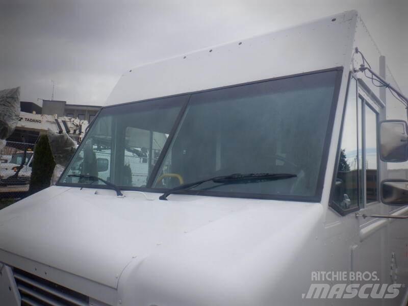 Ford E-450 Transporterek