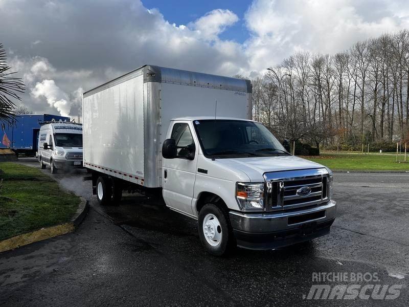 Ford Econoline Transporterek