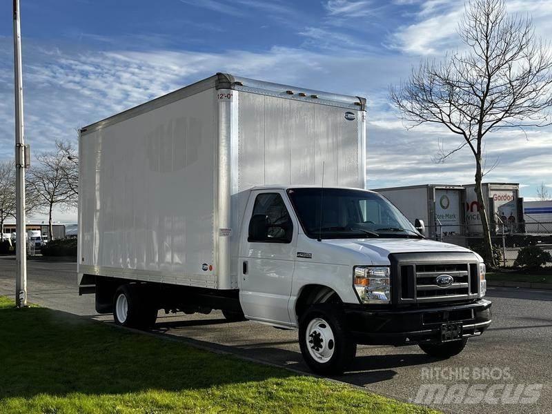 Ford Econoline Transporterek