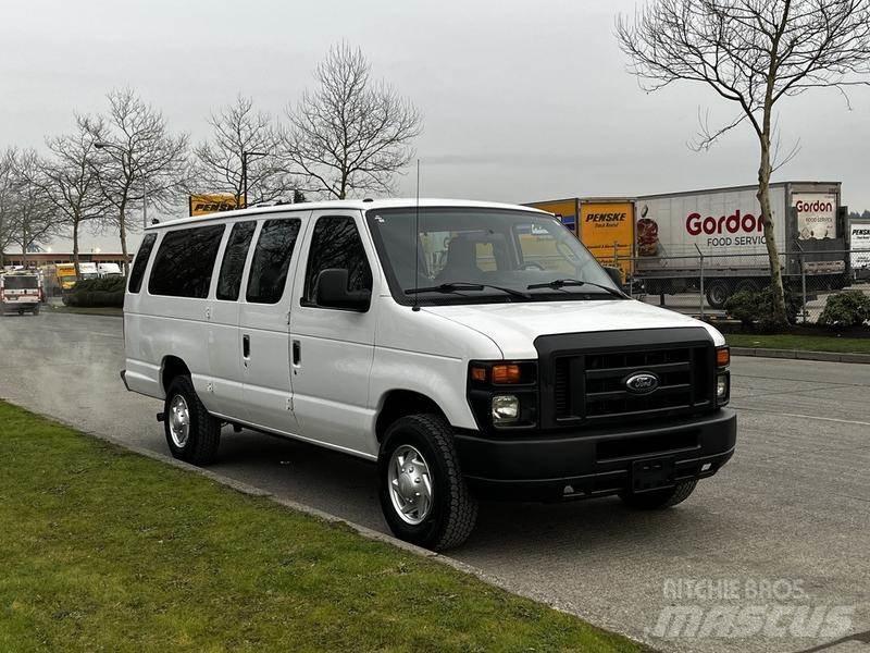 Ford Econoline Kistehergépjárművek