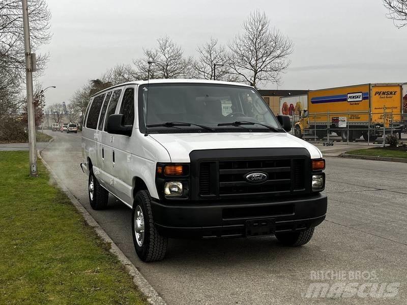 Ford Econoline Kistehergépjárművek