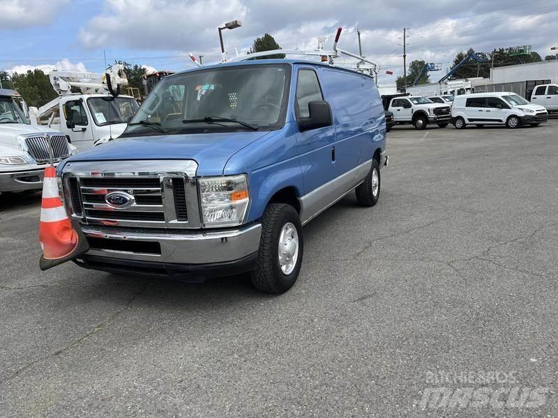 Ford Econoline Transporterek